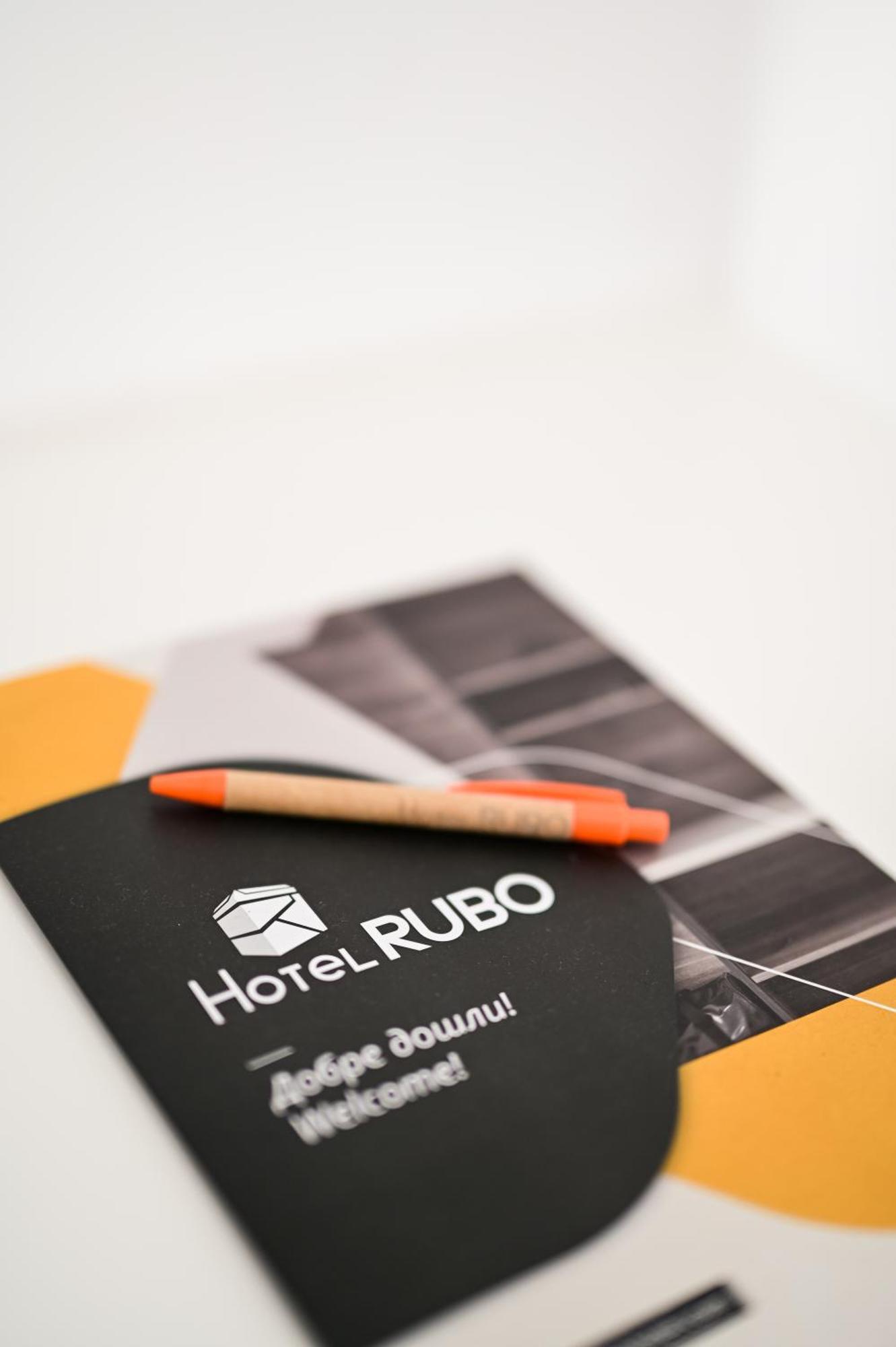 Rubo Hotel Shumen Bagian luar foto